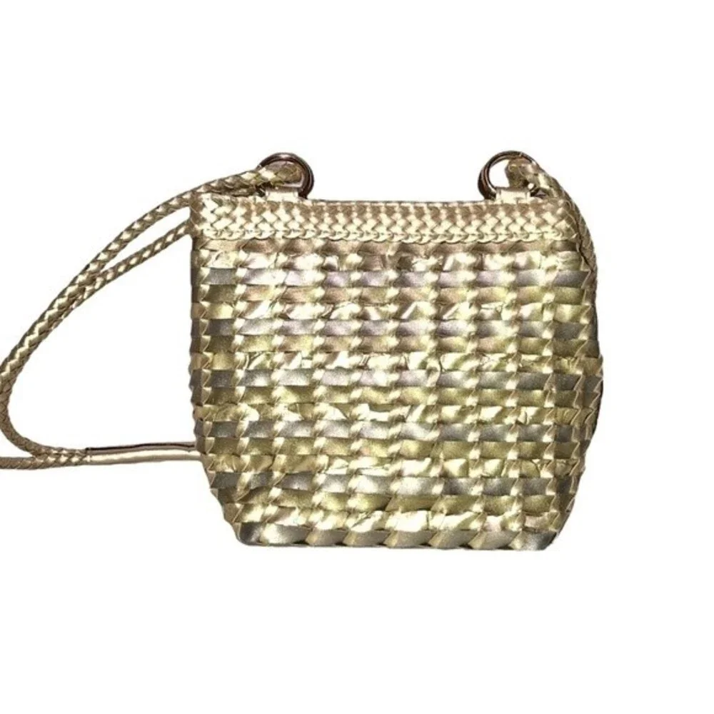 Legacy Chicago VTG Y2K Metallic Gold Woven Crossbody Bucket Bag Braided Purse